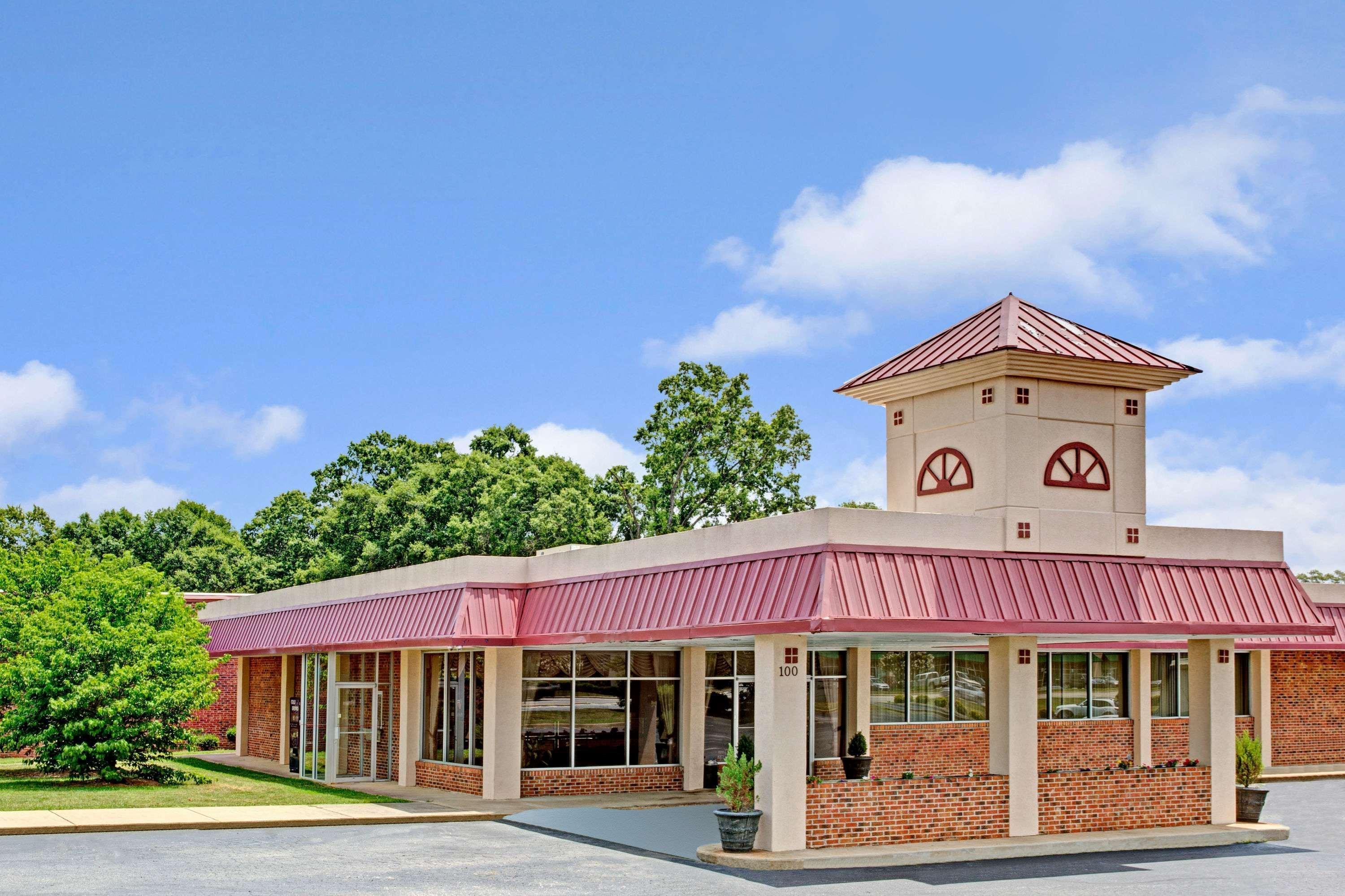 Hotel Super 8 By Wyndham Gaffney Extérieur photo
